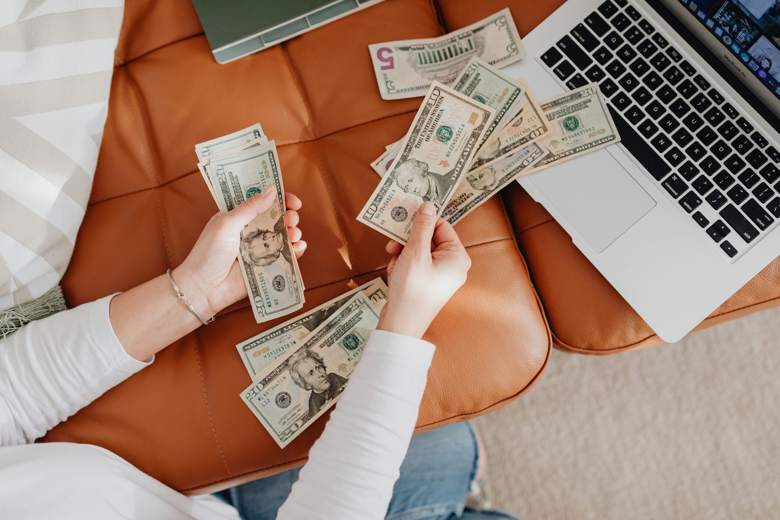 "Mastering Wealth in Your 20s: 10 Proven Hacks to Build a Million-Dollar Mindset"